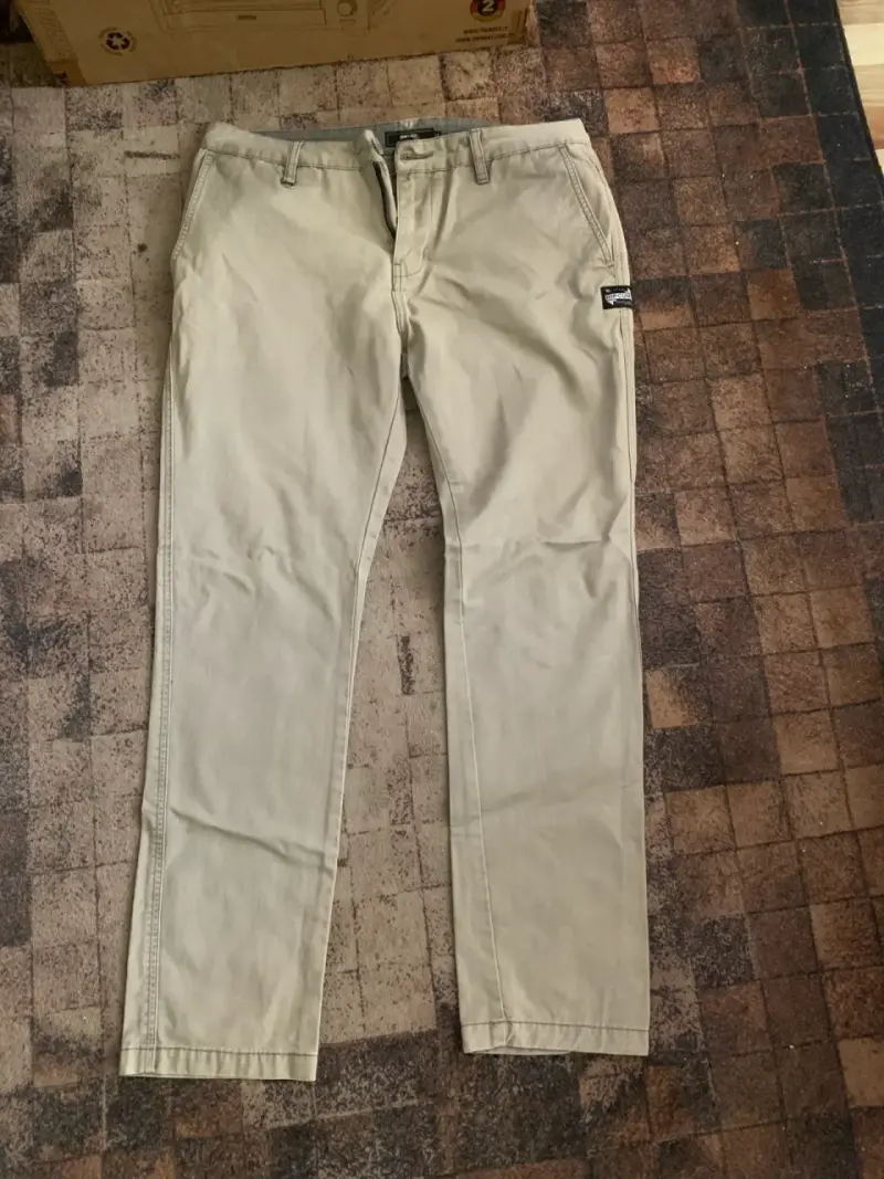 Pantalones beige Rip Curl talla 34 - 4