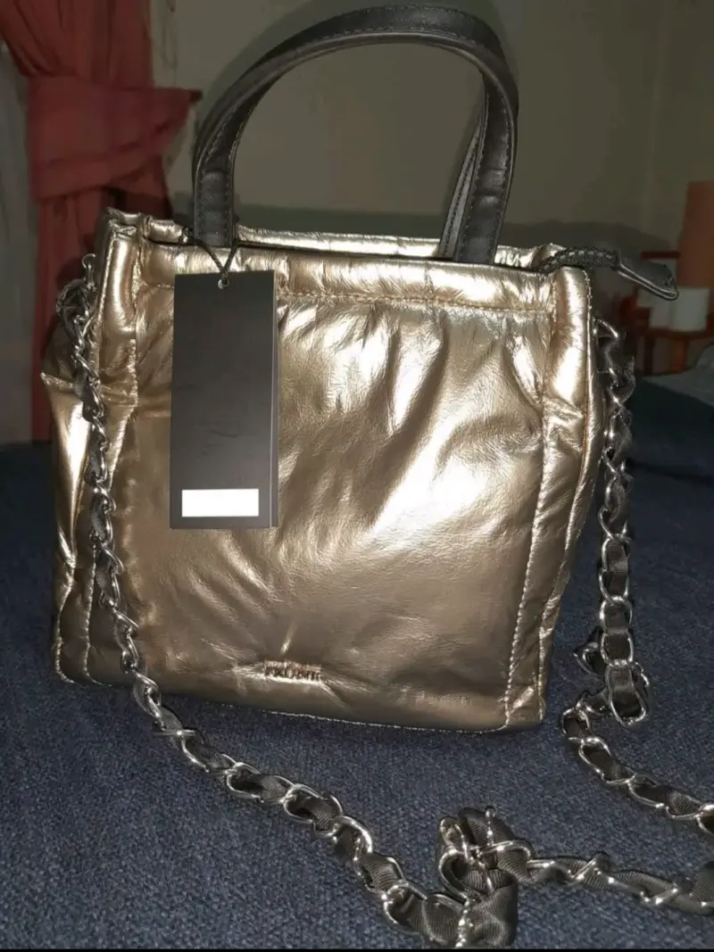 Bolso Prune doradoo con cadena elegante - 2