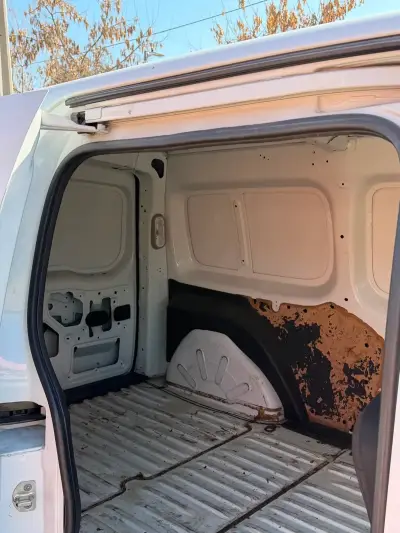 Mercedes-Benz citan DIESEL  en bueno estado - miniatura 3