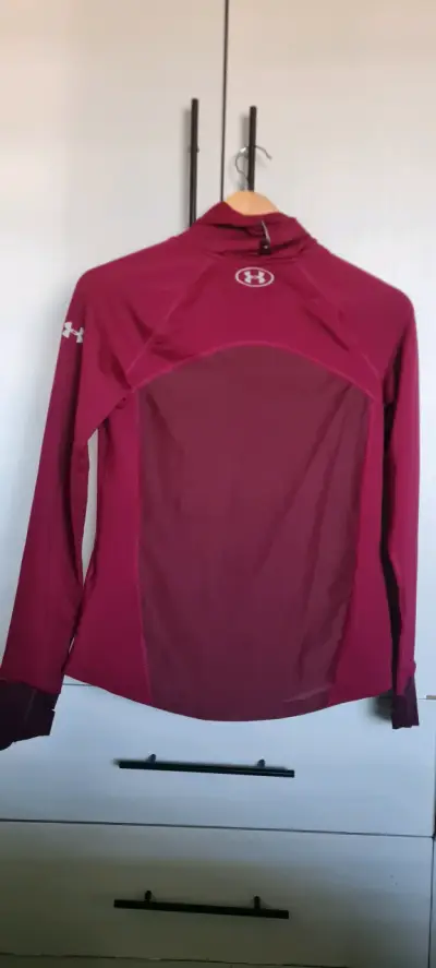 Polerón deportivo burdeos Under Armour - miniatura 2