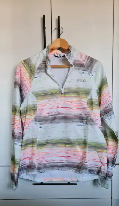 Polerón deportivo Fila con diseño multicolor - miniatura 1