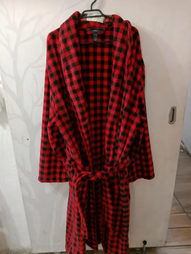 Bata de baño Polo Ralph Lauren a cuadros rojos y negros - 1