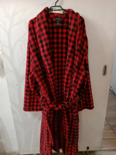 Bata de baño Polo Ralph Lauren a cuadros rojos y negros - miniatura 1