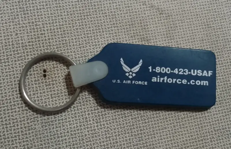 Llavero U.S. Air Force azul con anillo metálico - 1