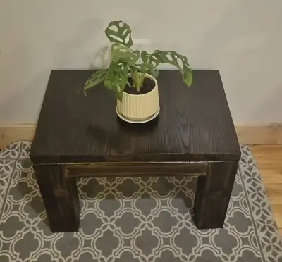 Mesa de centro de madera oscura estilo rústico - miniatura 2
