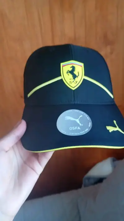 Gorra Negra Ferrari Puma Edición Especial - miniatura 1