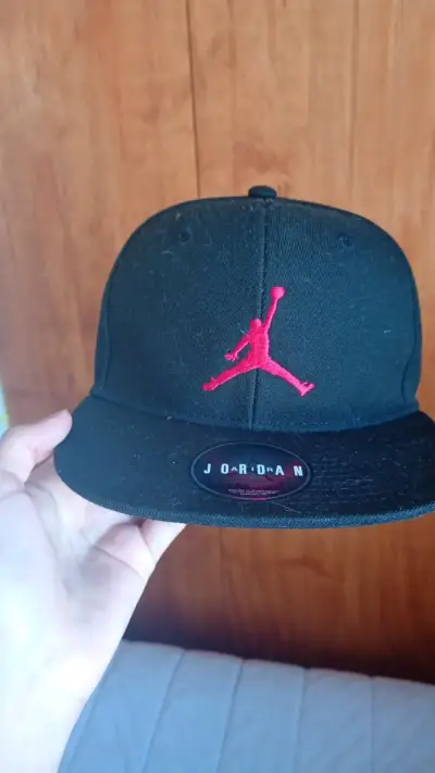 Gorra Negra Ferrari Puma Edición Especial - miniatura 2