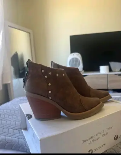 Botines de cuero marrón con tacón alto - miniatura 3