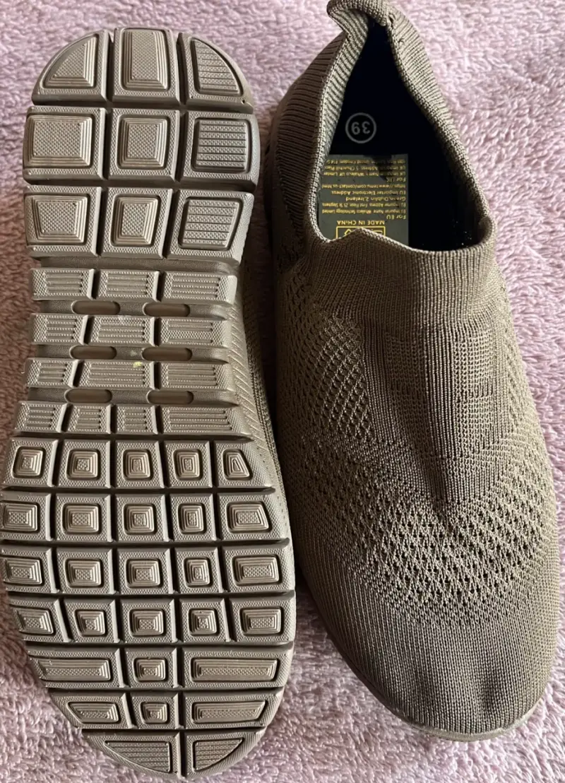 Zapatillas deportivas sin cordones color beige - 1