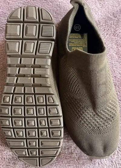 Zapatillas deportivas sin cordones color beige - miniatura 1