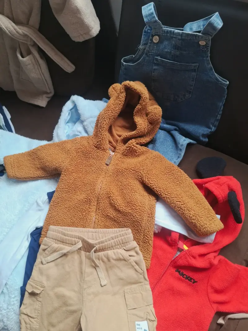 Ropa de bebé 6-12 meses Carter's y otros - 5