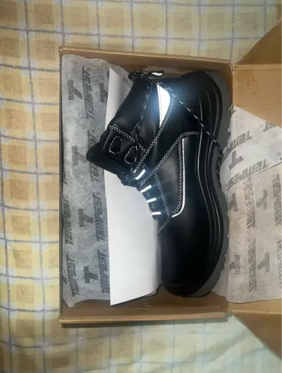 Botas de seguridad Tempest negras talla 41 - miniatura 1