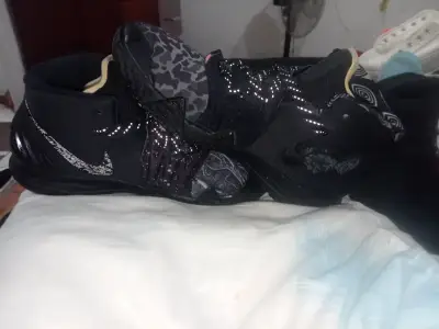 Zapatillas Nike Kyrie Hybrid S2 Edición Especial - miniatura 3