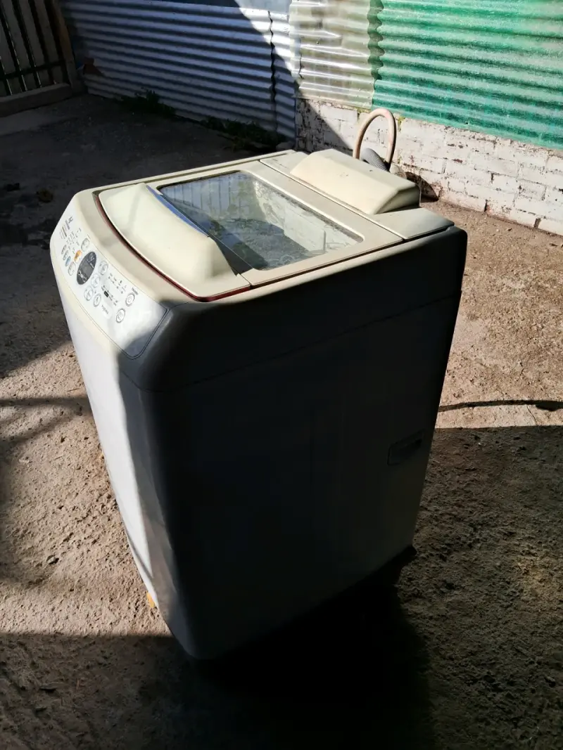 Lavadora automática Samsung con capacidad de 13 kl - 3