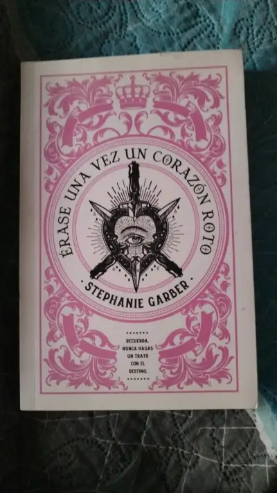 Libros 'Érase Una Vez Un Corazón Roto' y 'La Balada de Nunca Jamás' de Stephanie Garber - miniatura 1