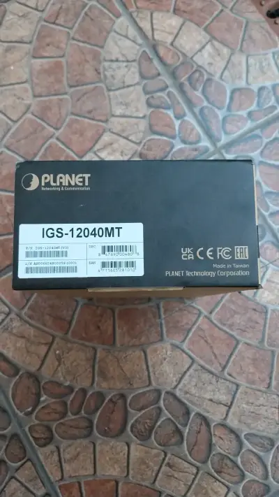 Switch industrial Planet IGS-12040MT - miniatura 1