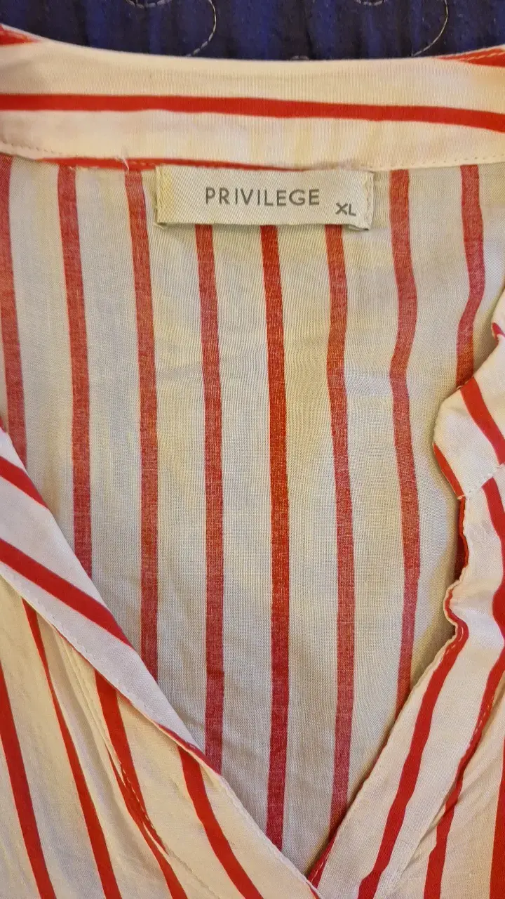 Blusa a rayas rojas y blancas Privilege XL - 2