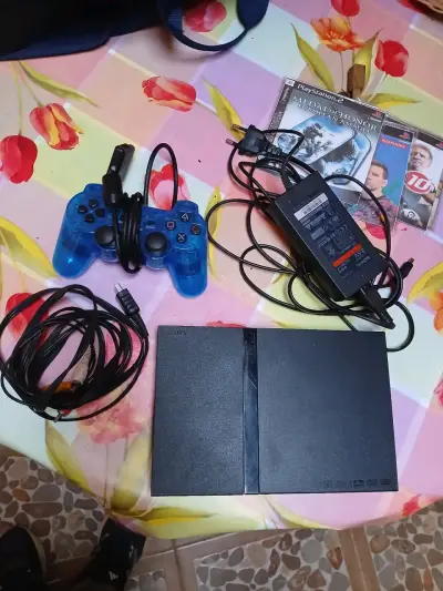 Consola PlayStation 2 Slim con juegos y accesorios - miniatura 2