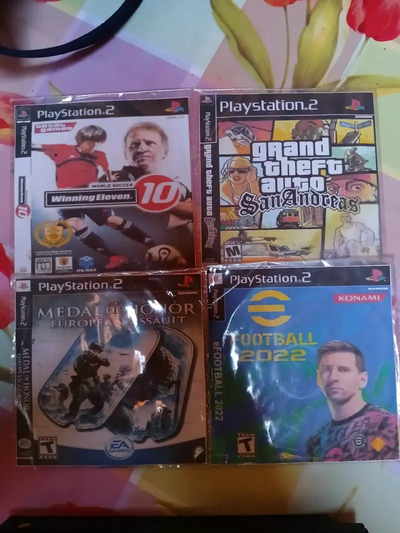 Consola PlayStation 2 Slim con juegos y accesorios - 4