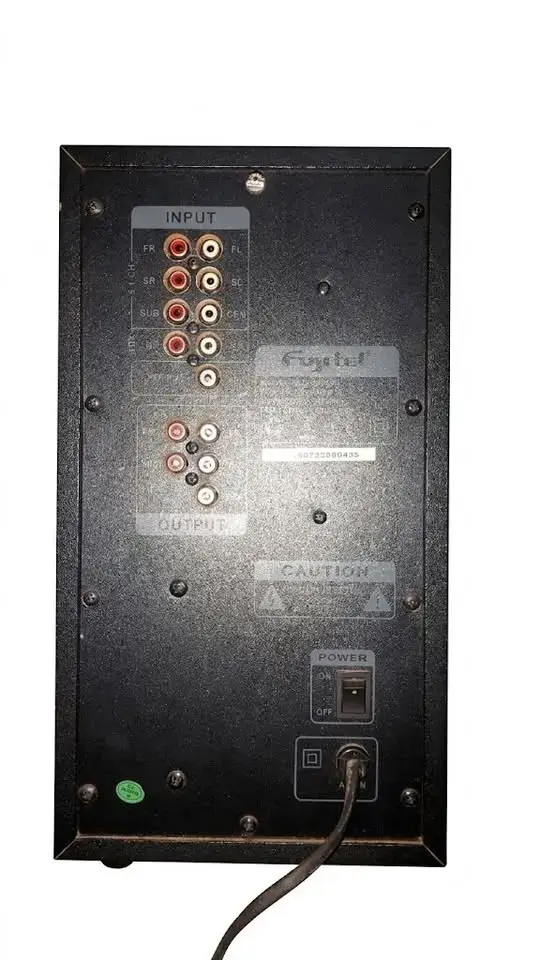 Sistema de parlantes 5.1 Fujitel con subwoofer - 2