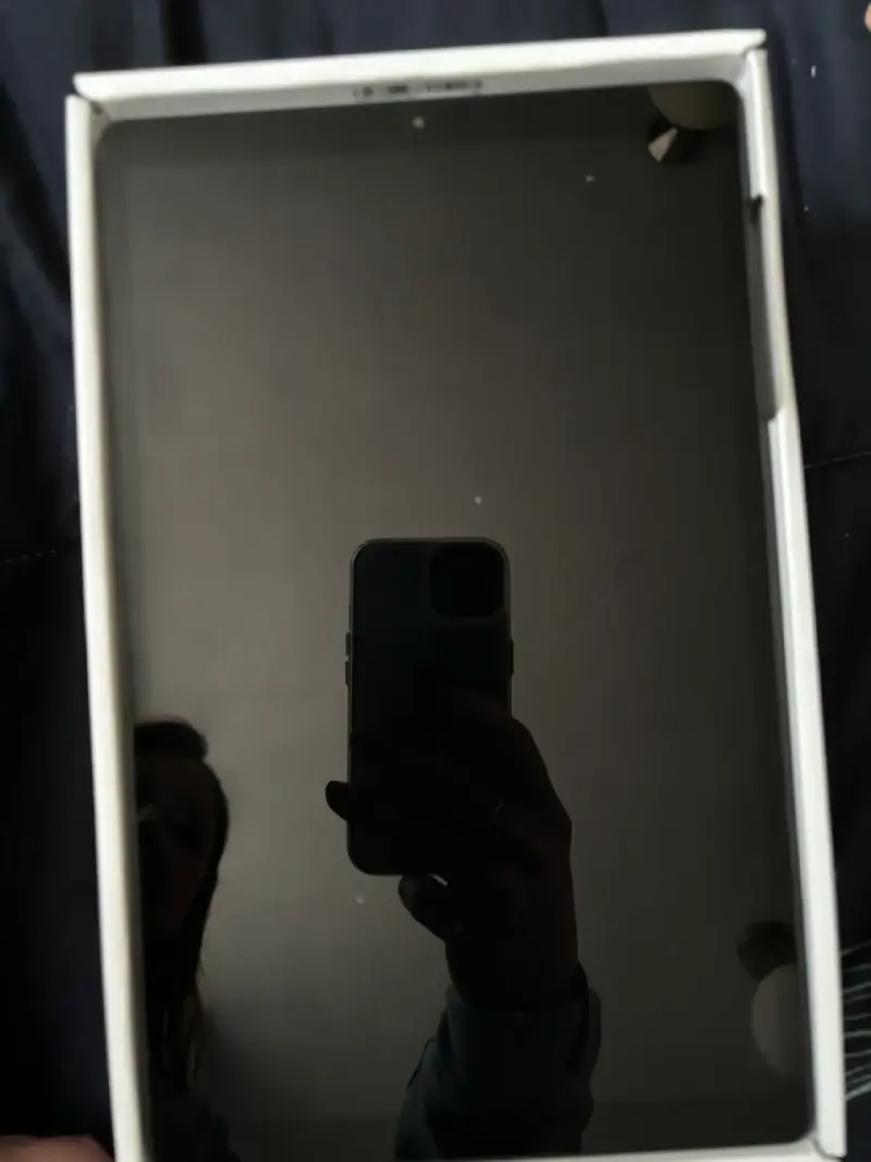 Tablet Lenovo Tab M10 HD en buen estado - 2