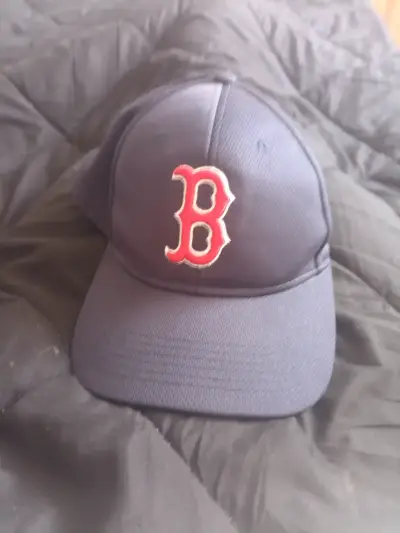 Gorra azul con logo bordado - miniatura 1