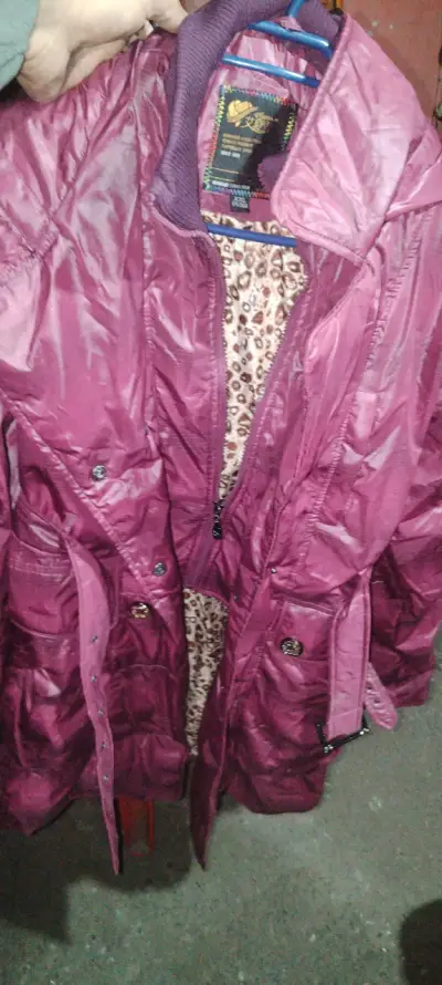 Abrigo morado con forro estampado animal print - miniatura 1