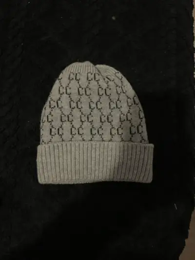 Bralette de encaje negro con diseño cruzado - miniatura 2