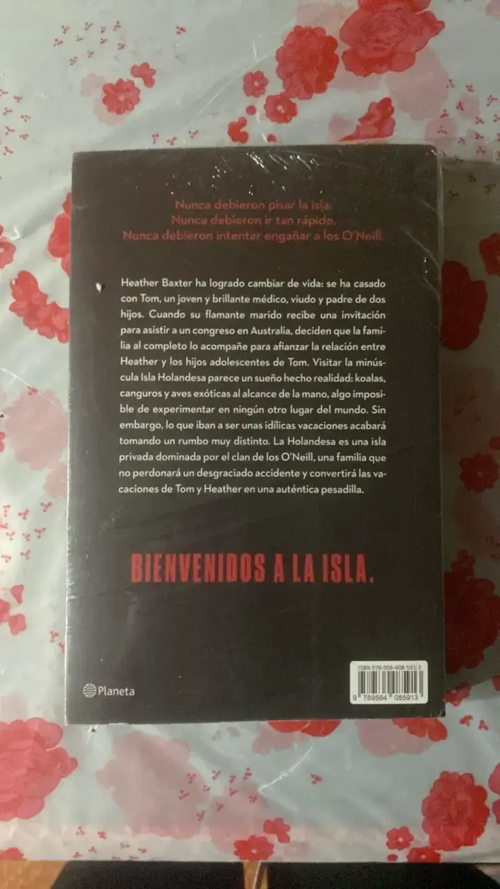 Libro 'La Isla Maldita' de Adrian McKinty - 3