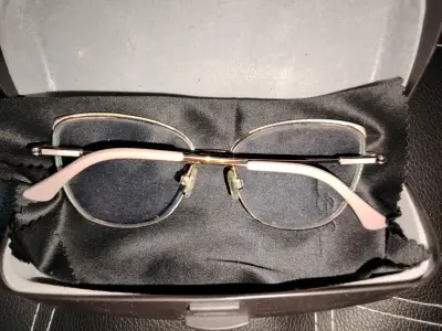 Gafas ópticas con estuche y paño de limpieza Jean - miniatura 2