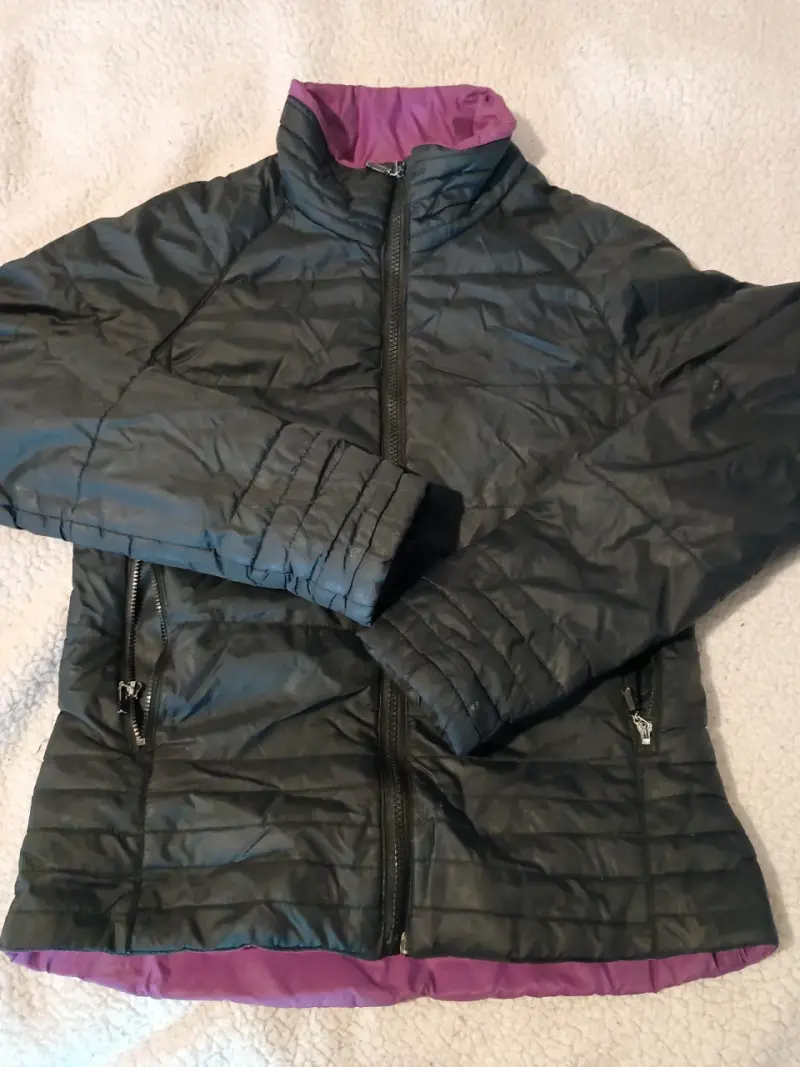 Chaqueta verde con capucha para mujer - 2