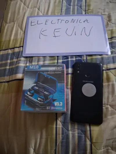 Samsung a10s + audifono - miniatura 2