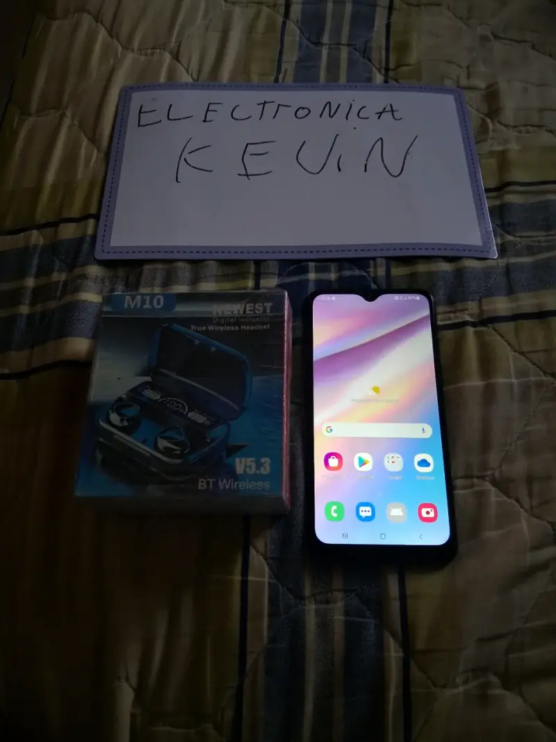Samsung a10s + audifono - 5