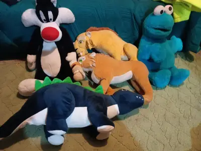 Lote de peluches de personajes animados - miniatura 2