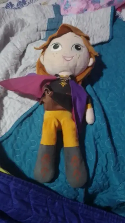 Muñeca de peluche Anna Frozen - miniatura 1