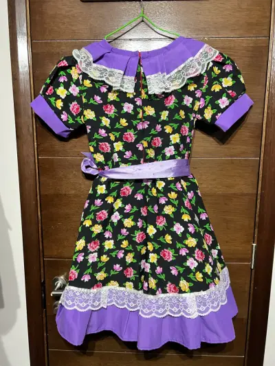 Vestido floral vintage con encaje y lazo - miniatura 2