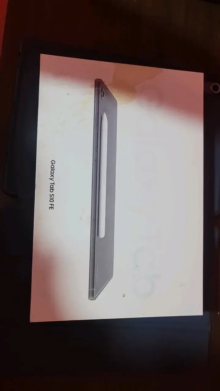 Tablet con lápiz óptico y funda protectora - 5