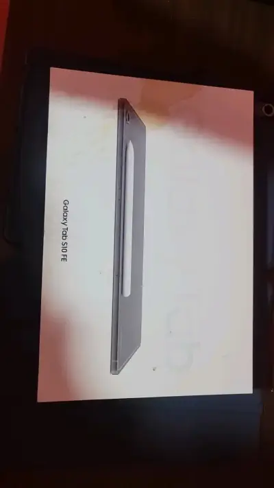 Tablet con lápiz óptico y funda protectora - miniatura 5