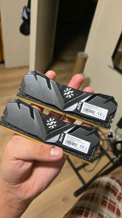 Memorias RAM XPG DDR4 8GB 3200MHz - miniatura 1