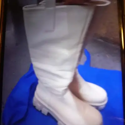 Botas beige de cuero para mujer - miniatura 1