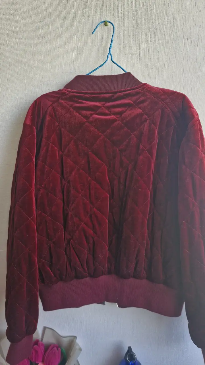Chaqueta bomber de terciopelo burdeo para mujer - 6