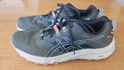 Zapatillas de running Asics Trabuco Terra 2 negras - miniatura 1