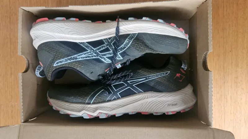 Zapatillas de running Asics Trabuco Terra 2 negras - 4