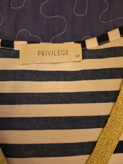 Polera a rayas Privilege con bolsillo - miniatura 2