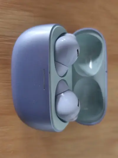 Auriculares Inalámbricos Redmi con Estuche de Carga - miniatura 2