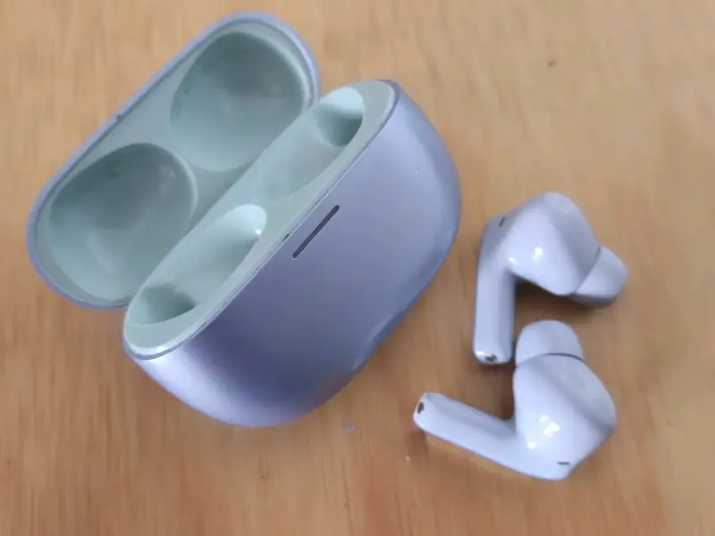Auriculares Inalámbricos Redmi con Estuche de Carga - 3