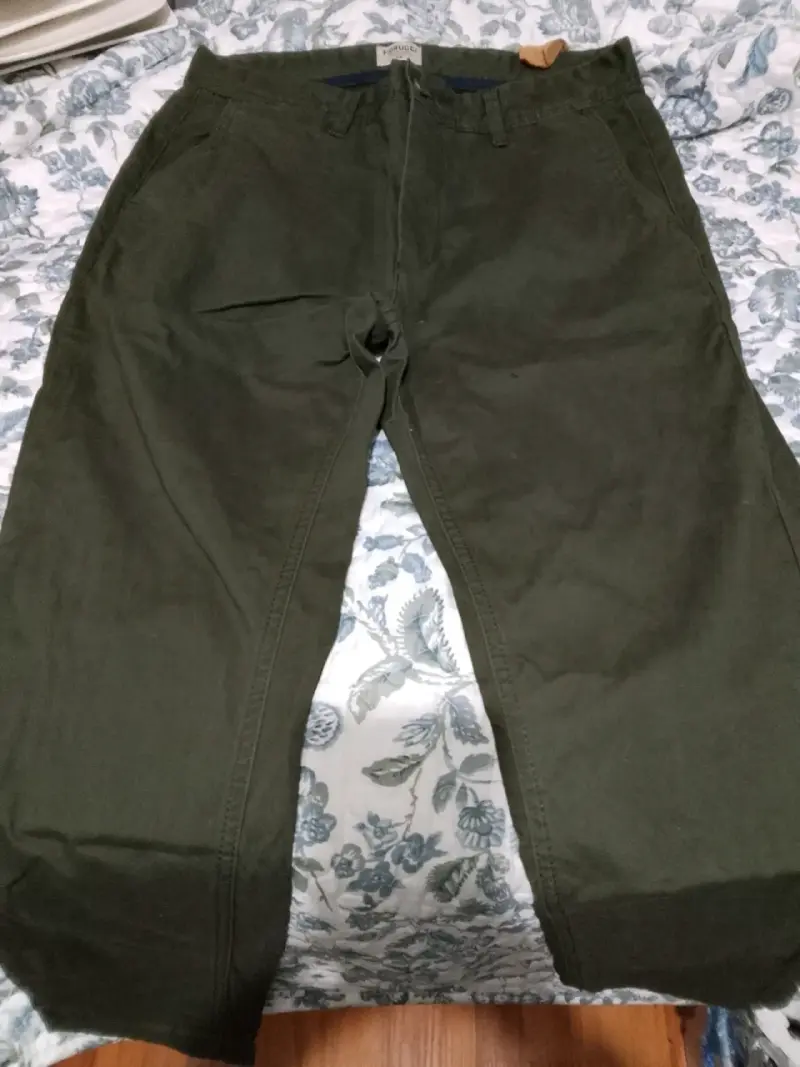 Pantalones verdes de hombre Forucci en buen estado