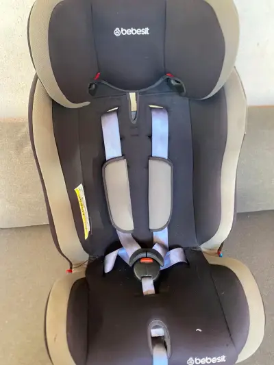 Silla de Auto Bebesit Negra y Gris - miniatura 1