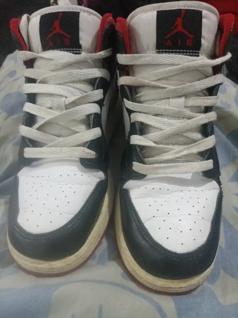 Zapatillas deportivas Air Jordan blancas y negras - 5