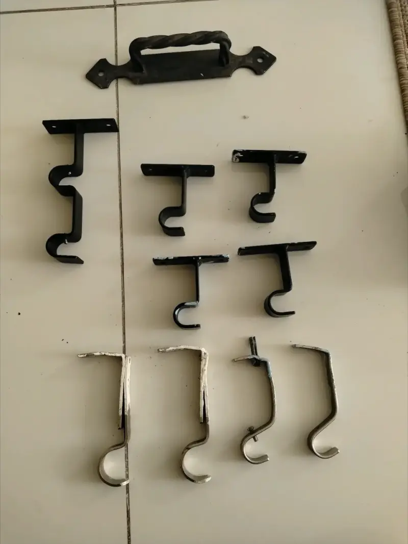 Set de ganchos y manilla de metal para cortinas
